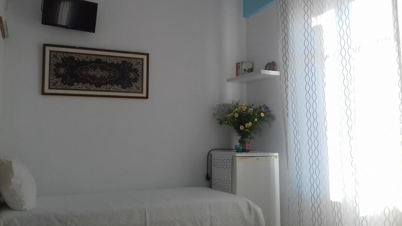 Angeliki Pension Katápola Buitenkant foto